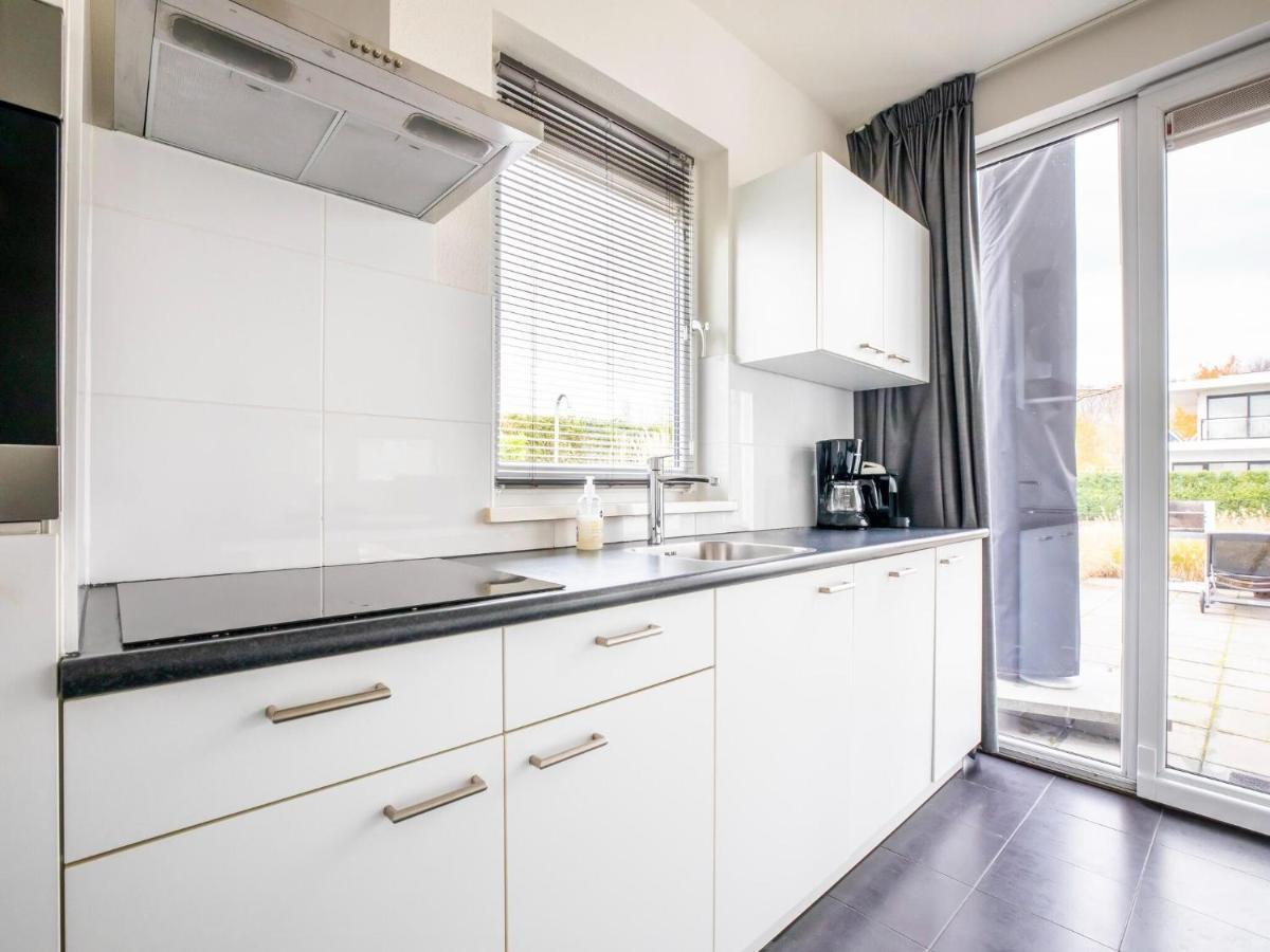 Modern Villa Near Harderwijk With Whirlpool Zeewolde Exterior photo